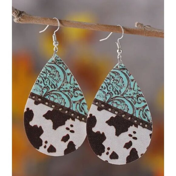 Teardrop Western Leather Earrings With Turquoise &‎ Cow Print New - Picture 1 of 2